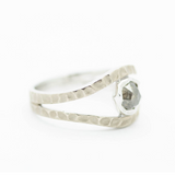 14K White Gold Raw Diamond Hammered Shank Ring – Unique Organic Design| Handmade Natural Diamond Jewelry