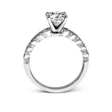 Round-cut Engagement Ring & Matching Wedding Band in 18k Gold with Diamonds