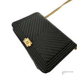 CHANEL Pre-Owned 2018-2019 Chevron Quilted Calfskin Boy Wallet On Chain crossbody bag