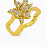 FLOWER FASHION RING IN 18K GOLD WITH DIAMONDS In-Store