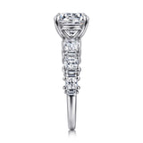 Britte- 18K White Gold Round Diamond Engagement Ring