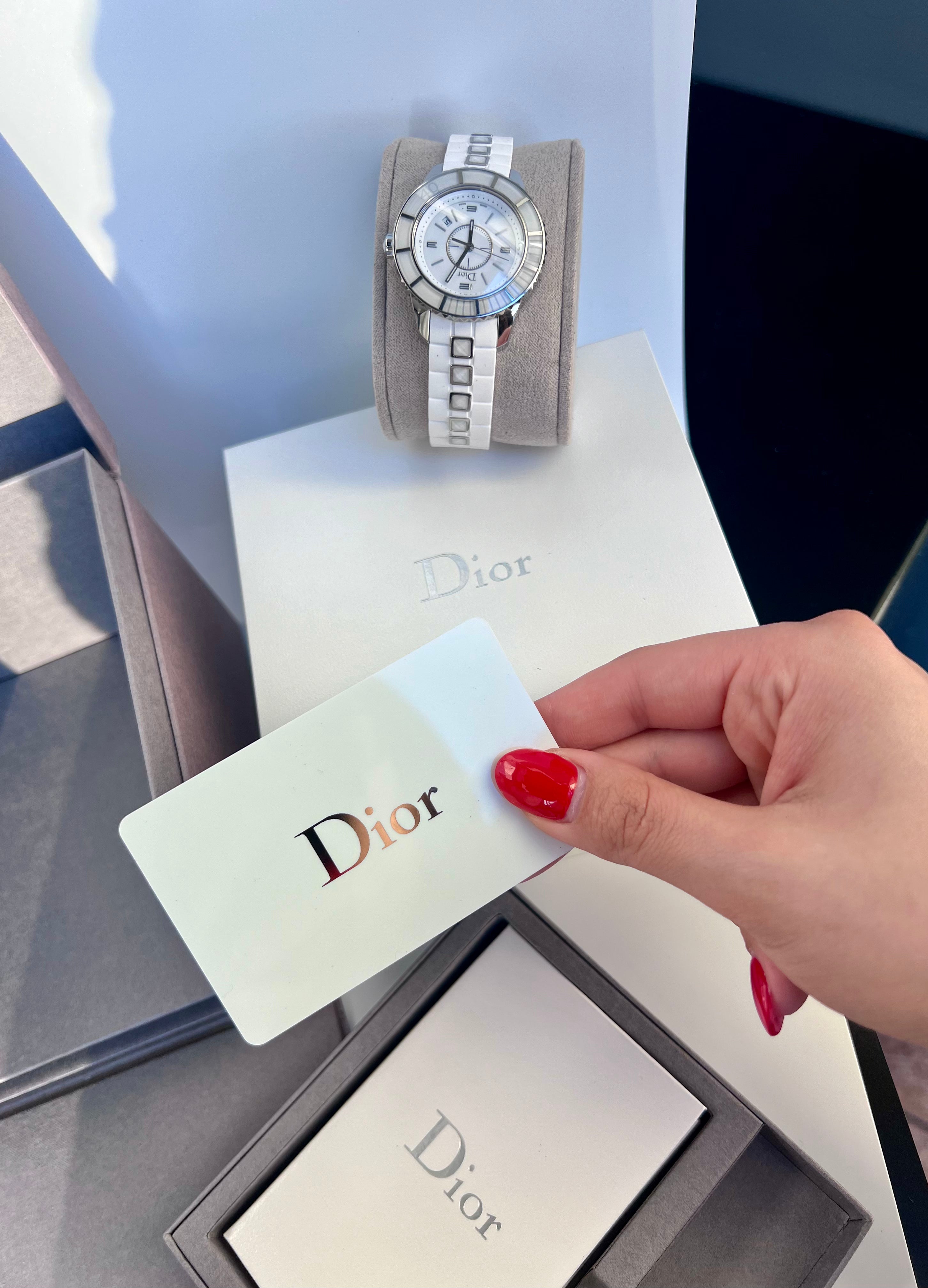 Dior - 33mm White Sapphire Stainless Steel Quartz Movement Watch Dior - 33mm White Sapphire Stainless Steel Quartz Movement Watch
